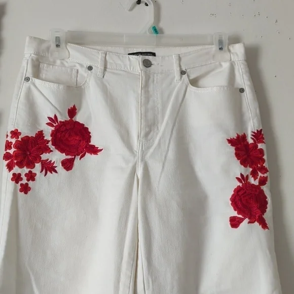 Banana Republic Wide Leg Embroidered Jeans - Picture 2 of 12